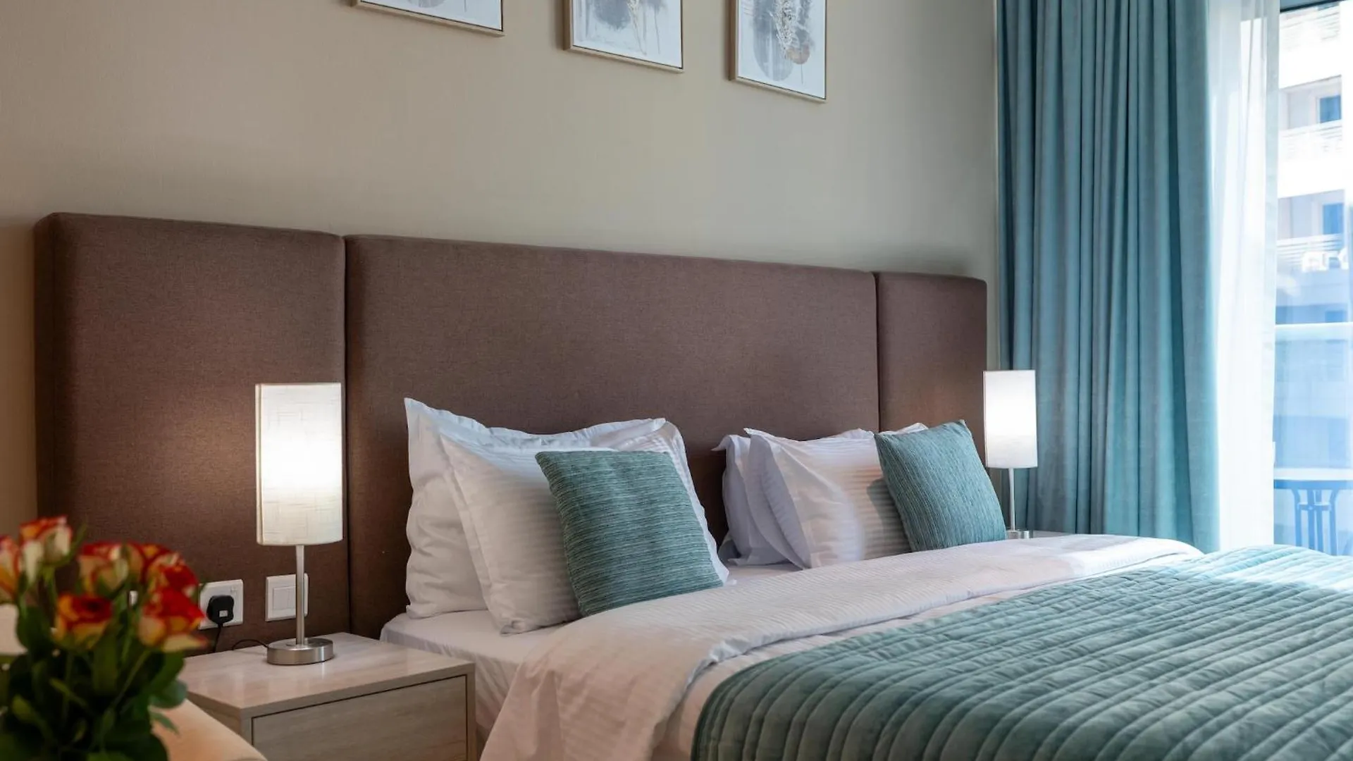 Private Beach & Pools - Palm Jumeirah - Cityapartmentstay Dubai Apartment