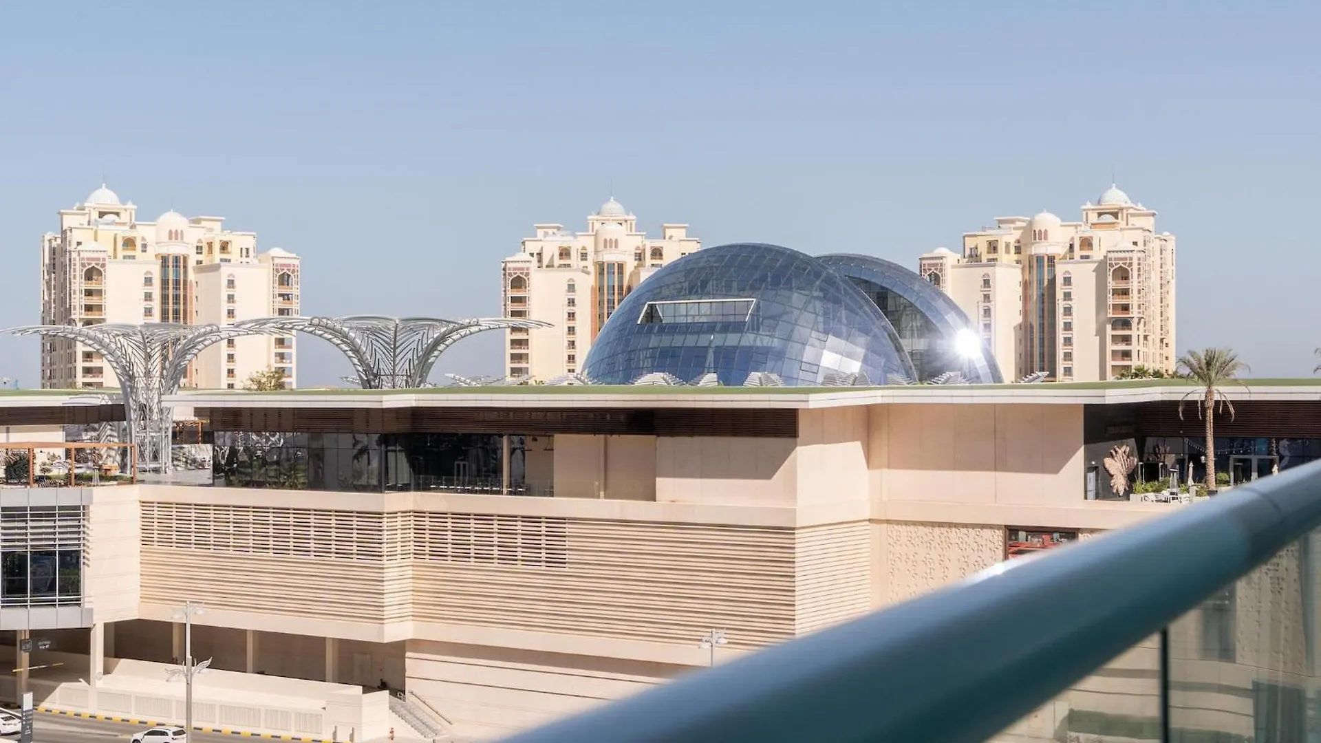 Private Beach & Pools - Palm Jumeirah - Cityapartmentstay Dubai